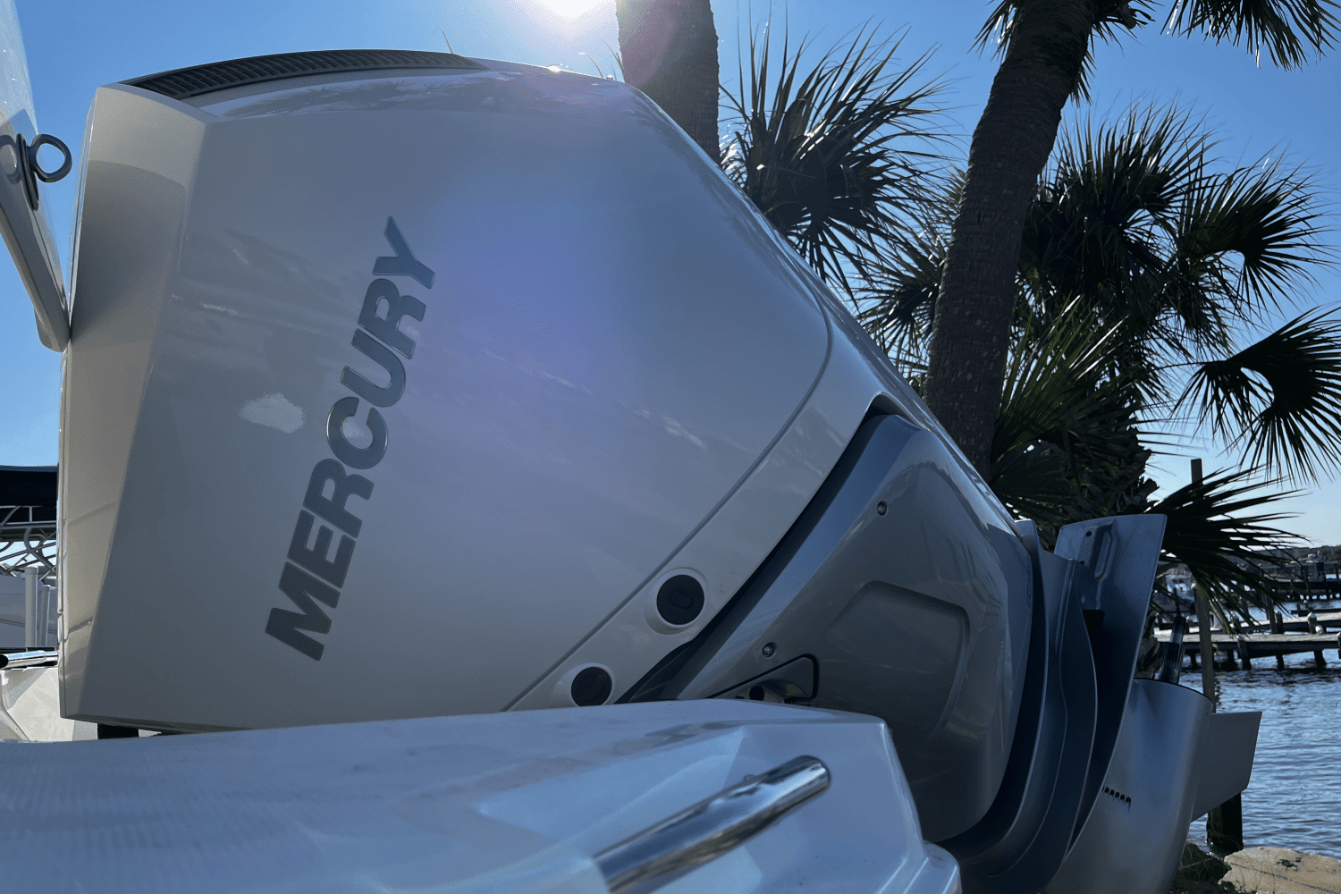 2024 Sea Ray Sundancer 320 Outboard Image Thumbnail #1