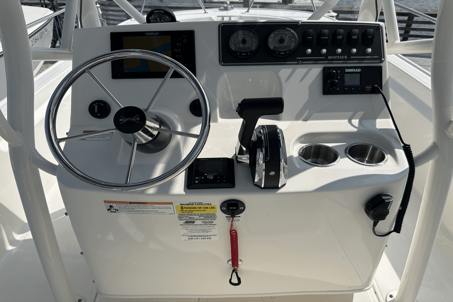 2023 Boston Whaler 190 MONTAUK Image Thumbnail #6