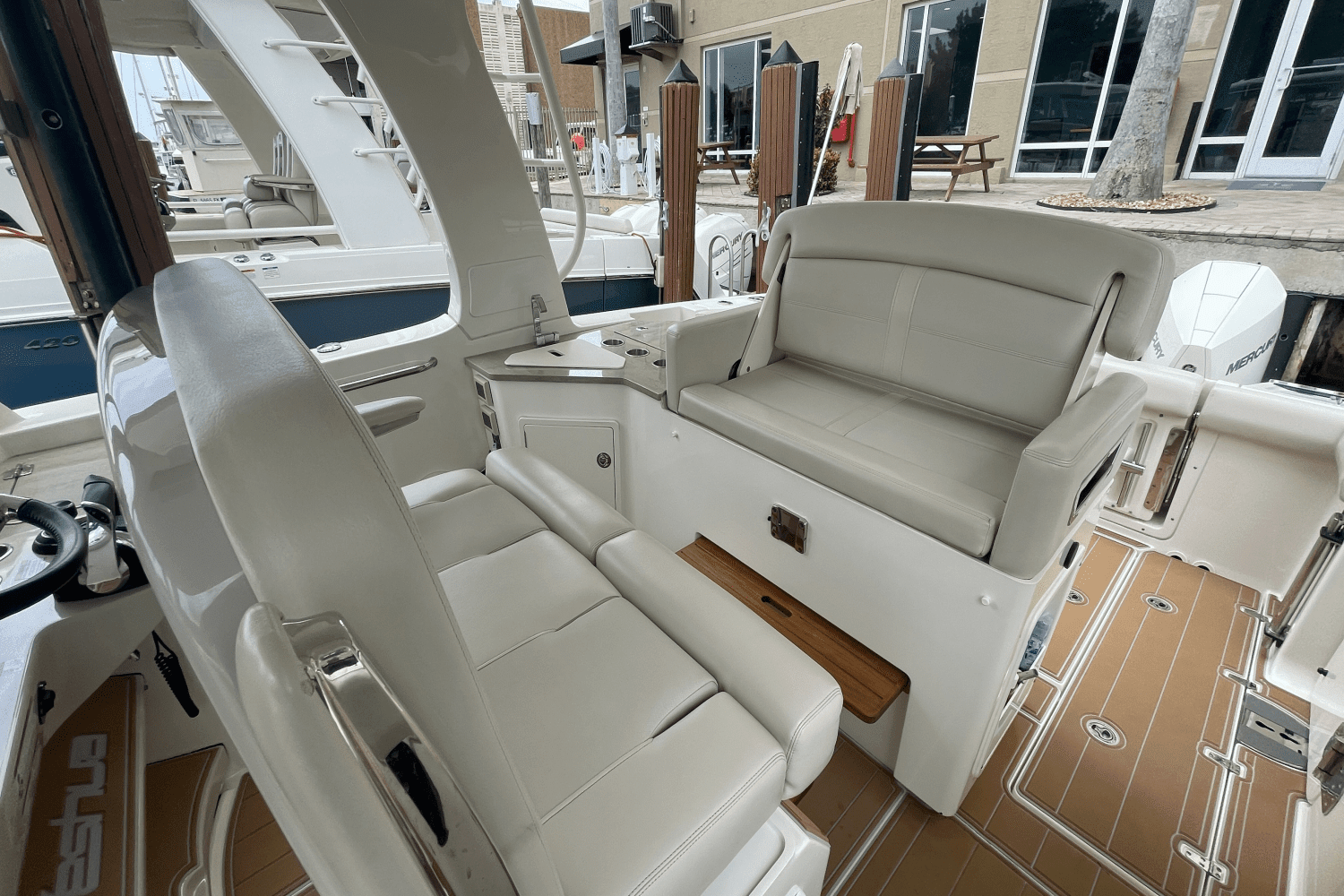 2020 Boston Whaler 350 REALM Image Thumbnail #42