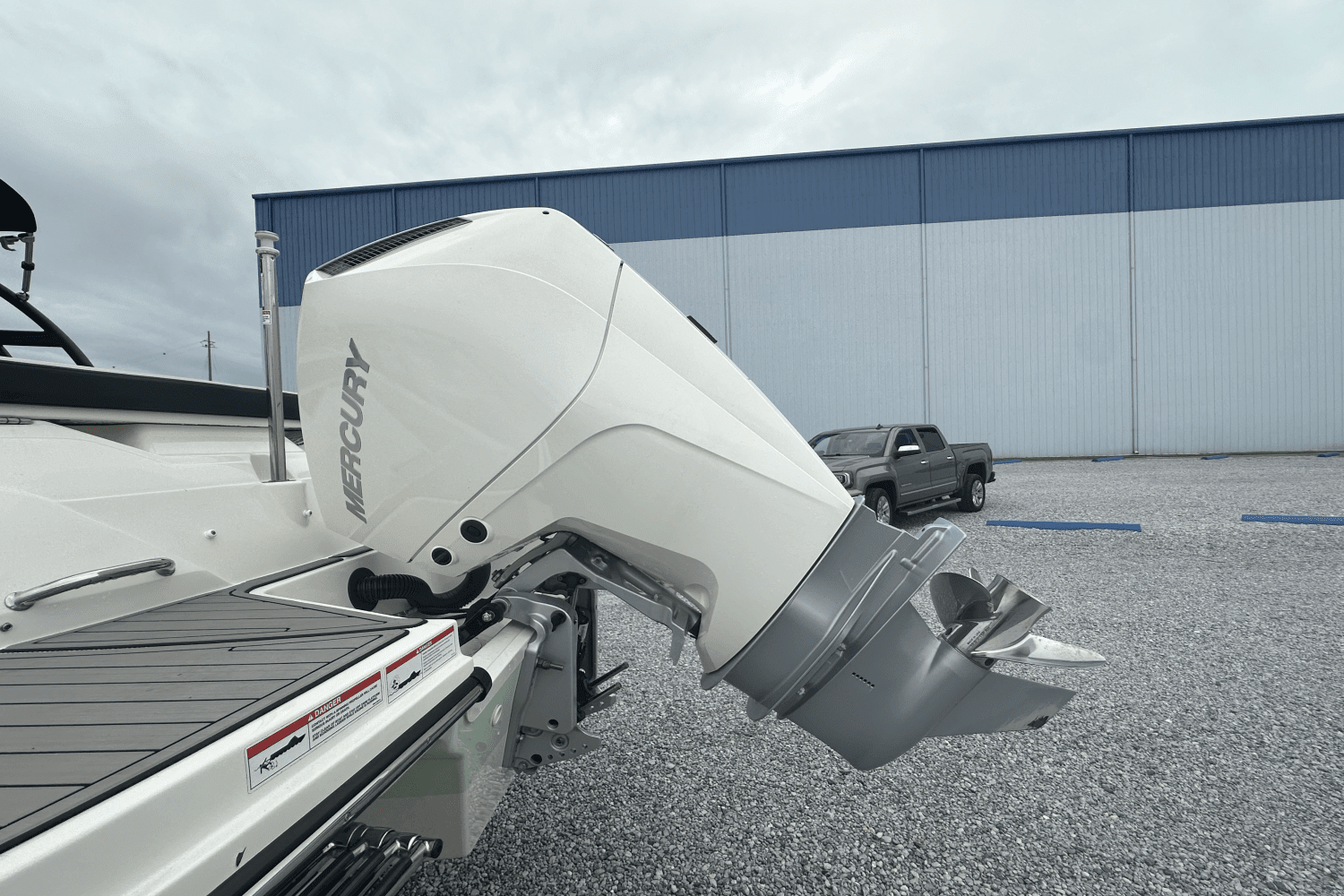 2022 Sea Ray 230 SPX-OUTBOARD Image Thumbnail #6