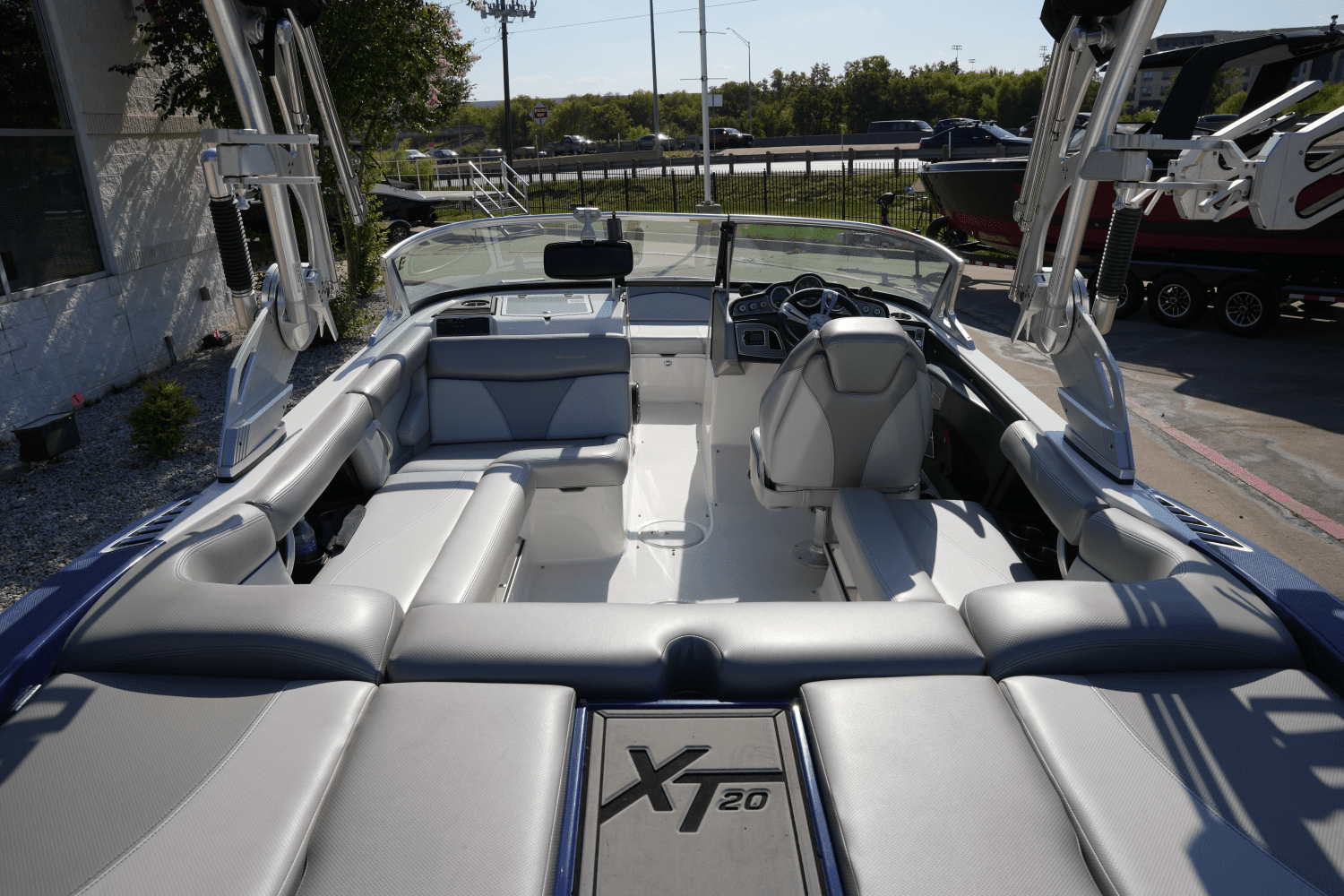 2017 Mastercraft XT20 Image Thumbnail #7