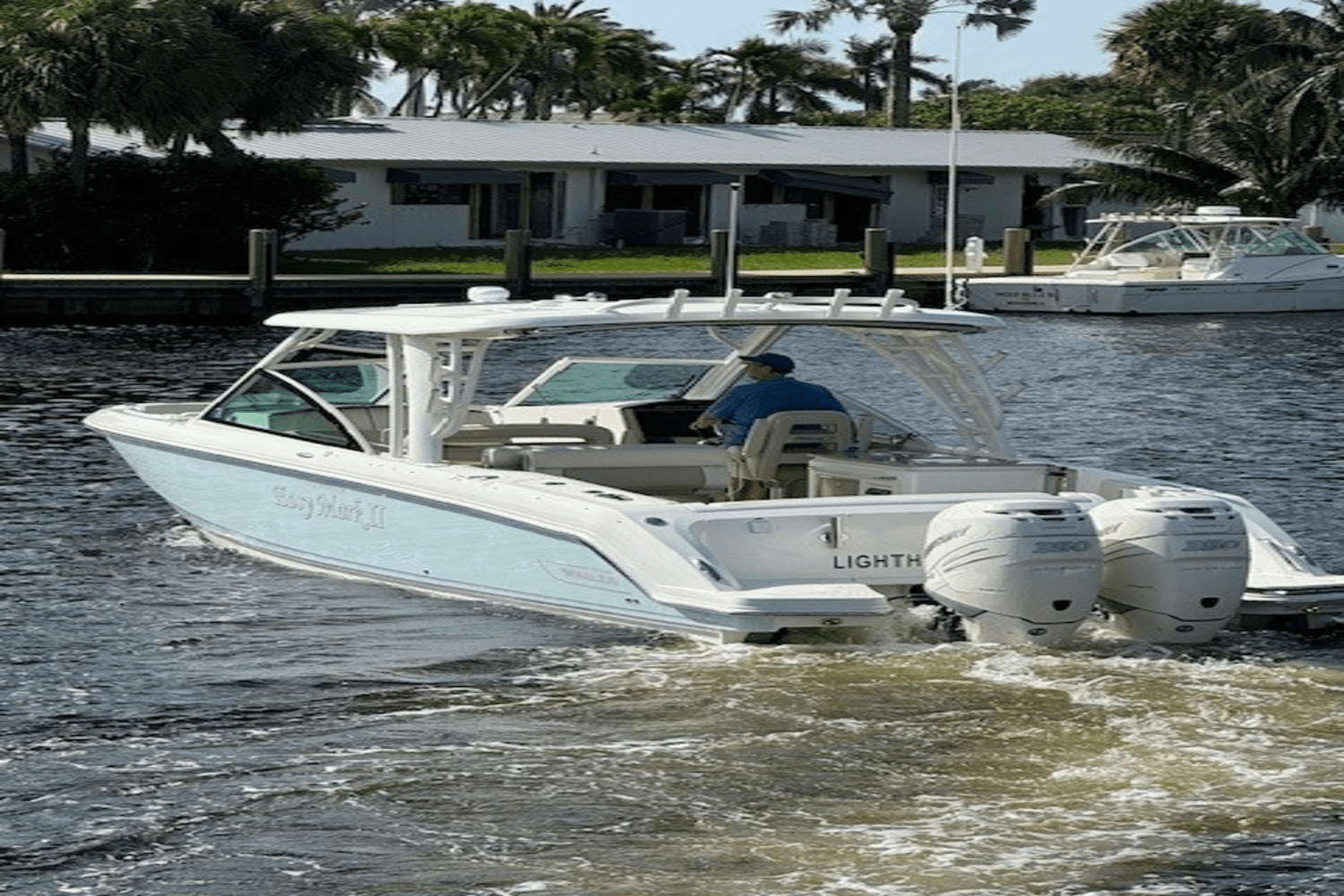 2018 Boston Whaler 32 VANTAGE Image Thumbnail #10