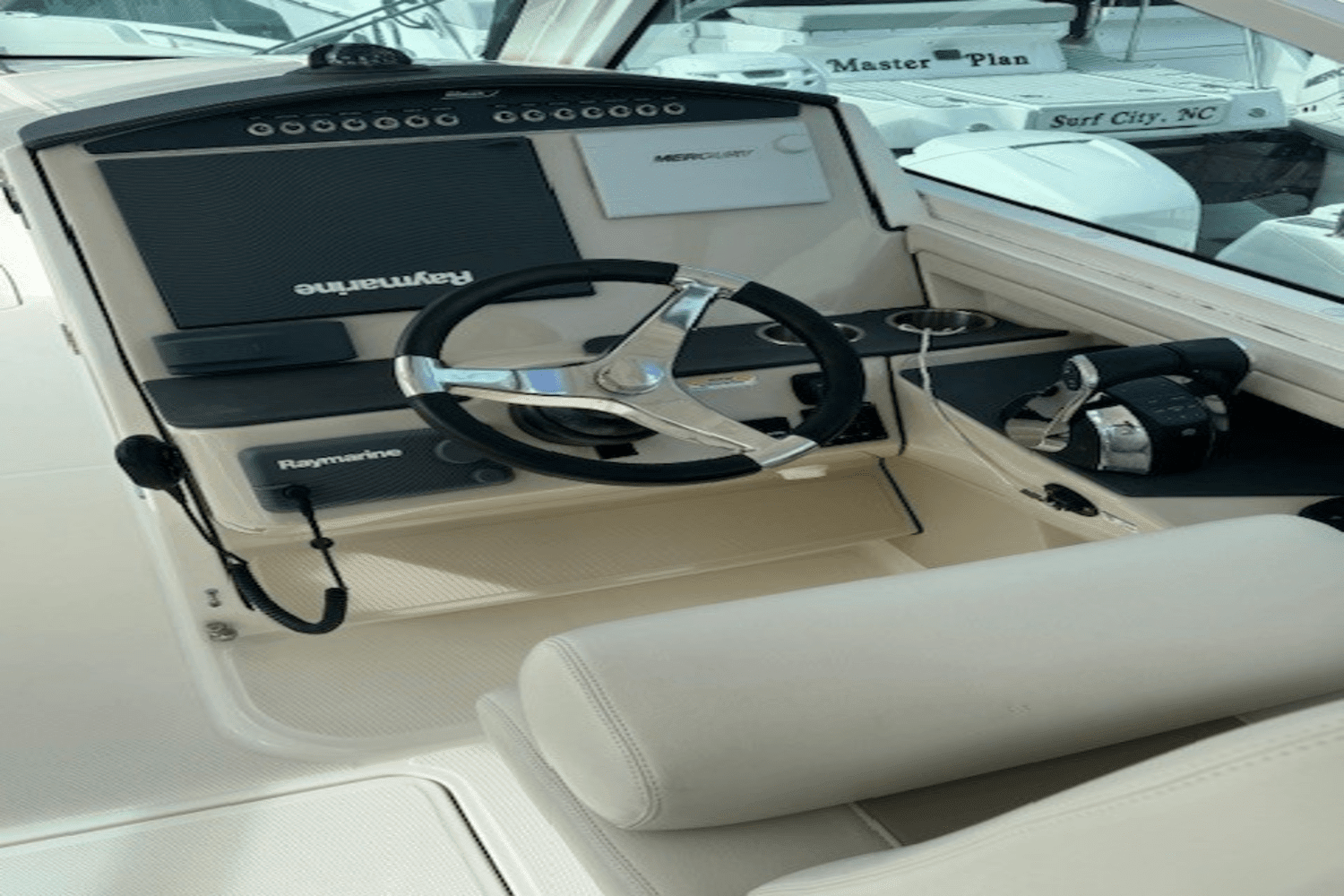 2018 Boston Whaler 32 VANTAGE Image Thumbnail #27