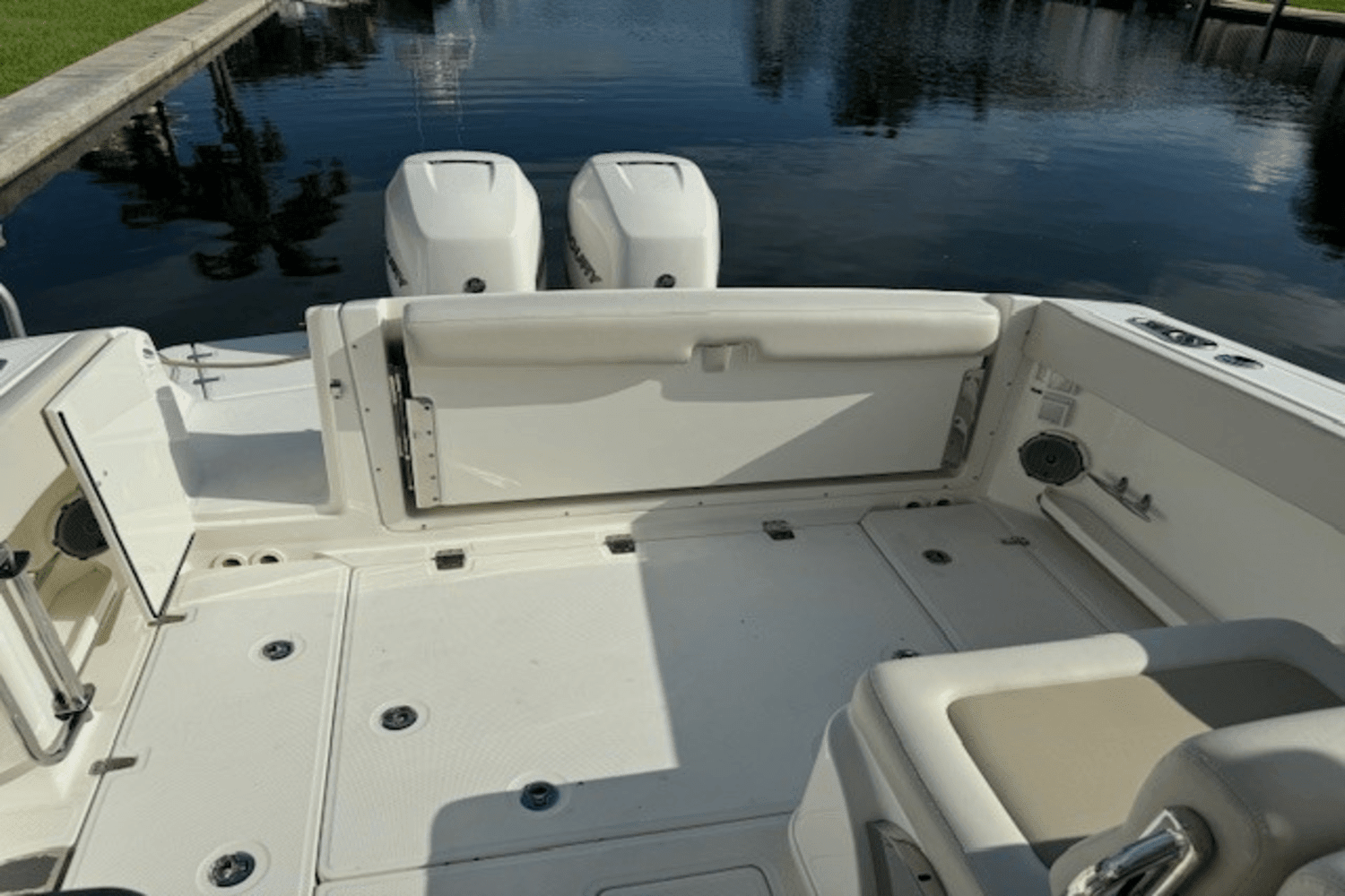 2018 Boston Whaler 32 VANTAGE Image Thumbnail #44