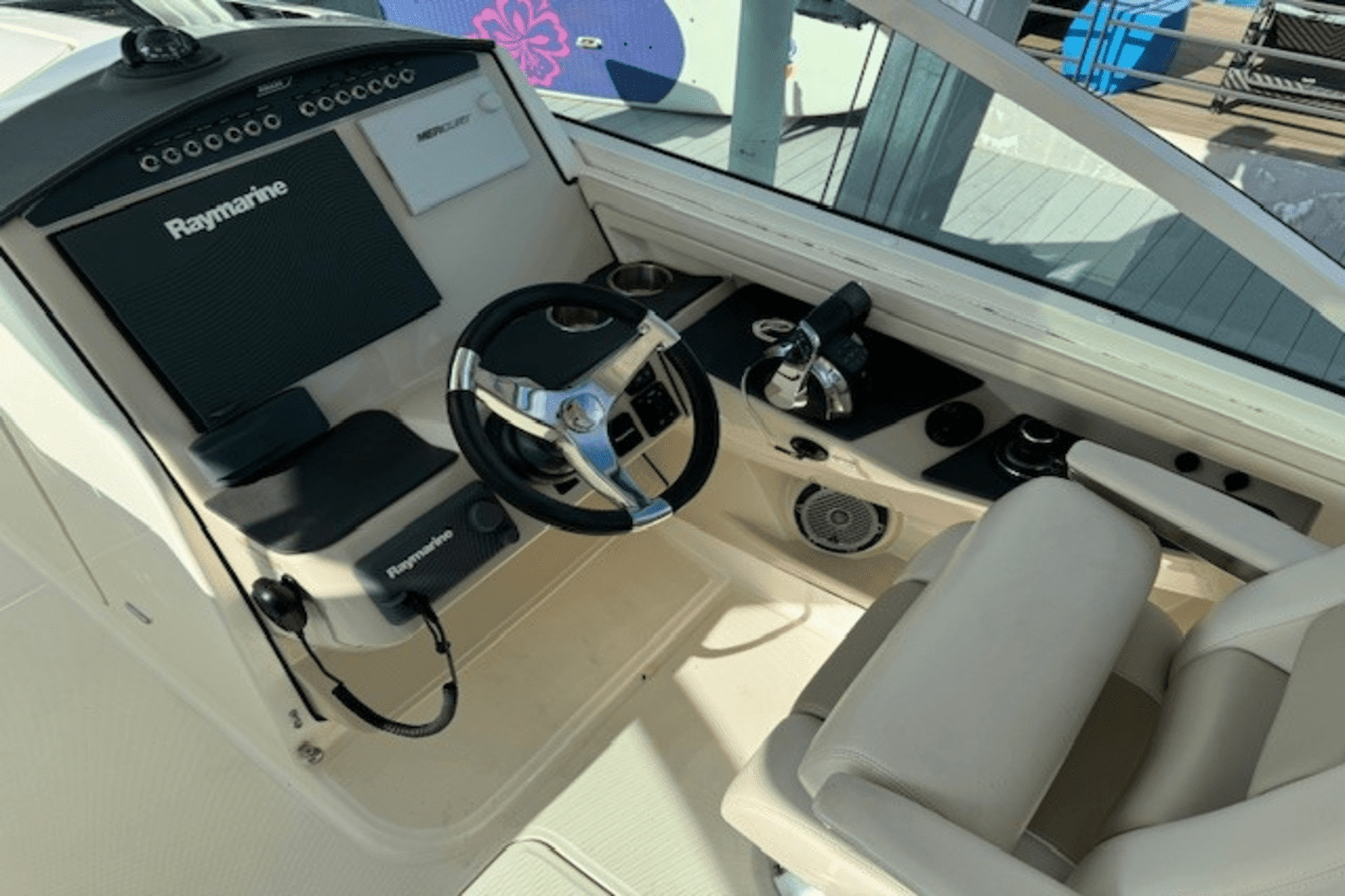 2018 Boston Whaler 32 VANTAGE Image Thumbnail #28