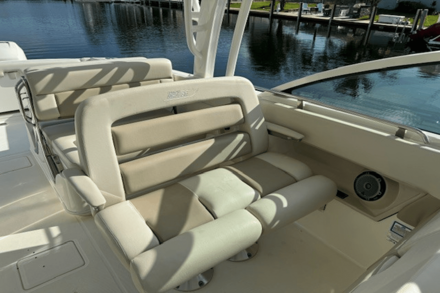 2018 Boston Whaler 32 VANTAGE Image Thumbnail #35