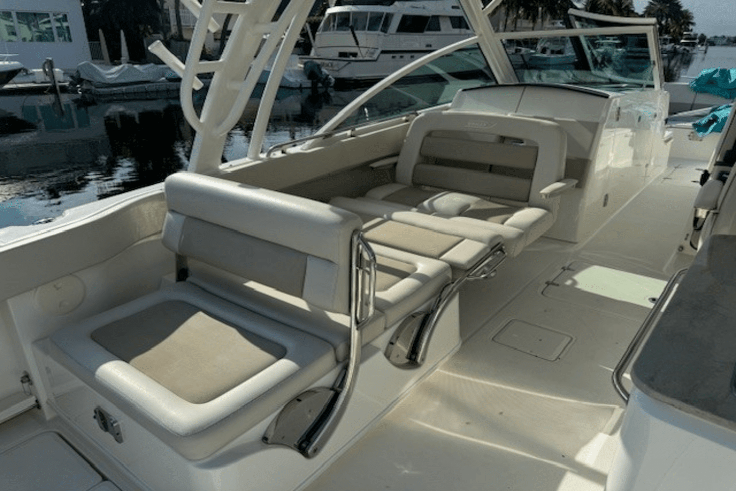 2018 Boston Whaler 32 VANTAGE Image Thumbnail #40