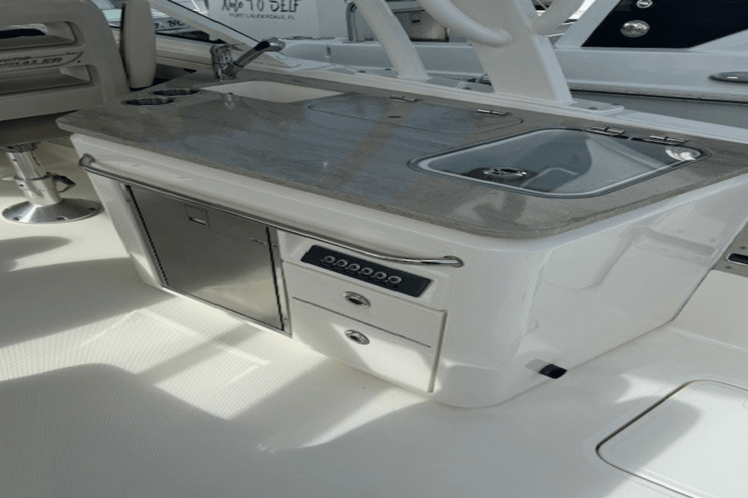 2018 Boston Whaler 32 VANTAGE Image Thumbnail #50