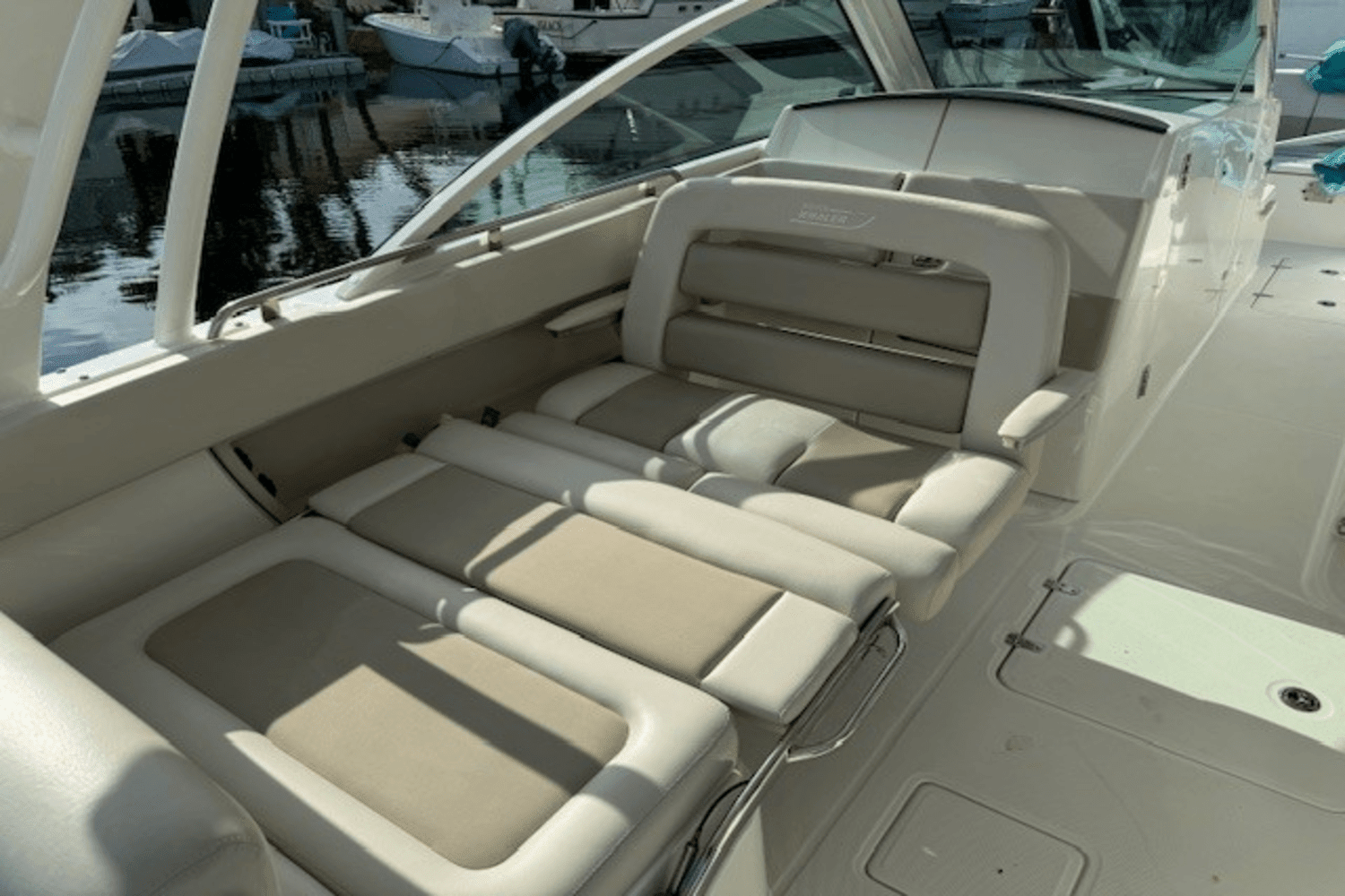 2018 Boston Whaler 32 VANTAGE Image Thumbnail #39