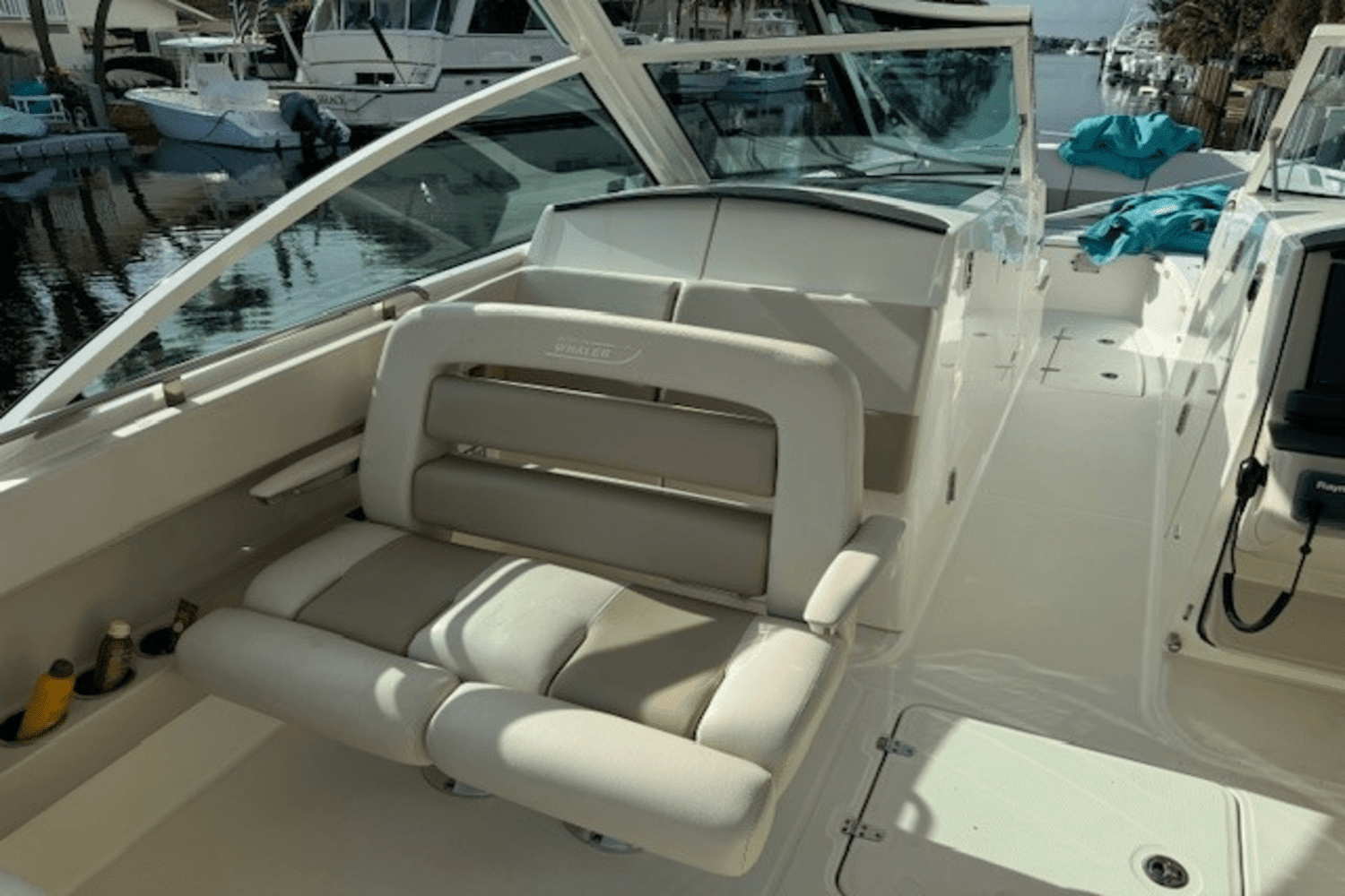 2018 Boston Whaler 32 VANTAGE Image Thumbnail #37