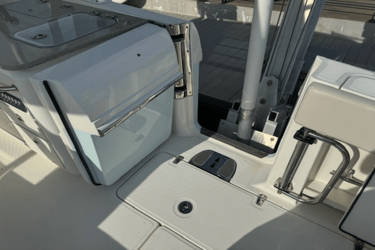 2018 Boston Whaler 32 VANTAGE Image Thumbnail #47