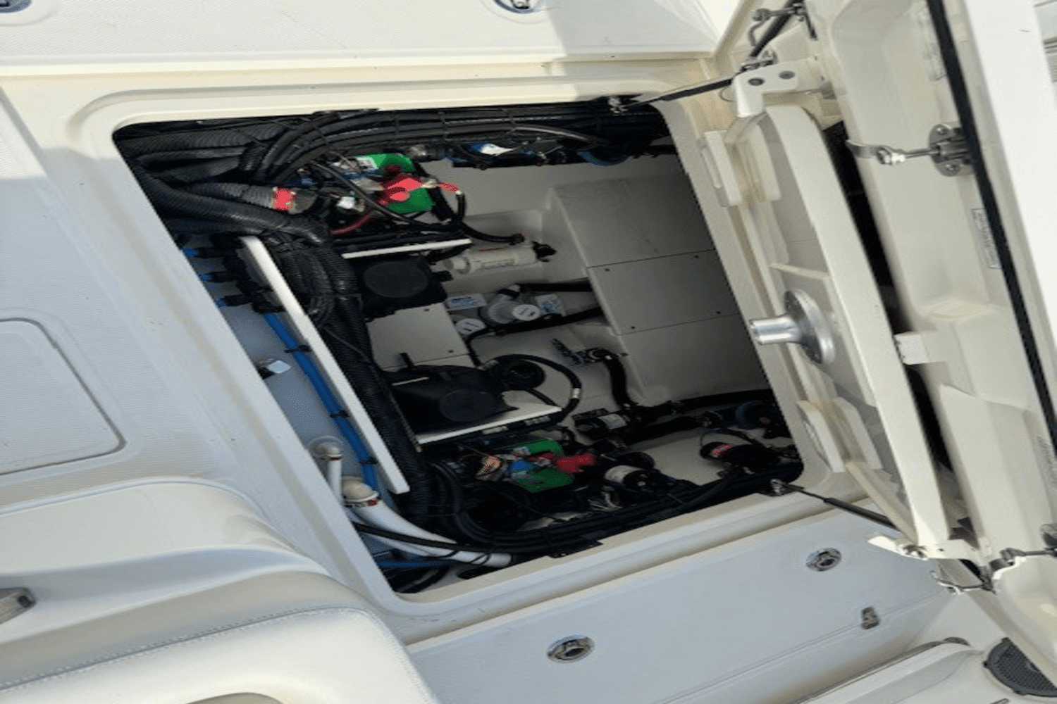 2018 Boston Whaler 32 VANTAGE Image Thumbnail #67