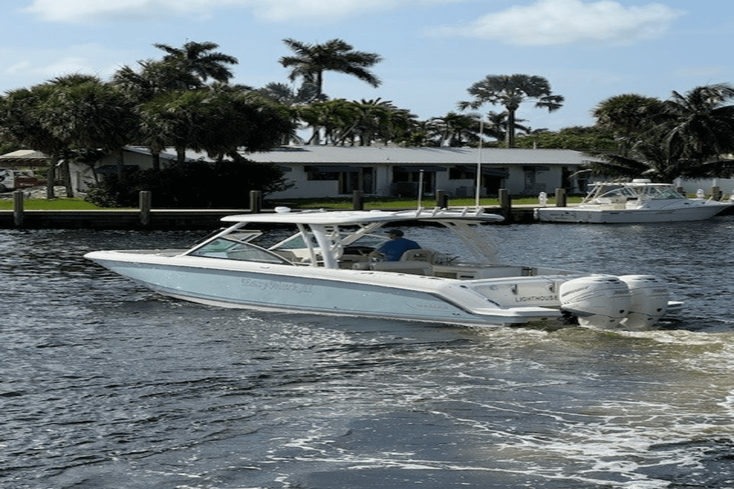 2018 Boston Whaler 32 VANTAGE Image Thumbnail #11