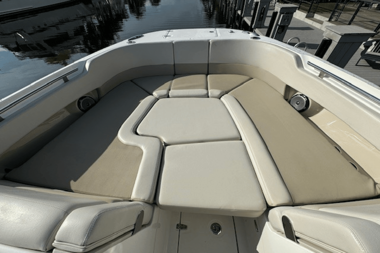 2018 Boston Whaler 32 VANTAGE Image Thumbnail #24