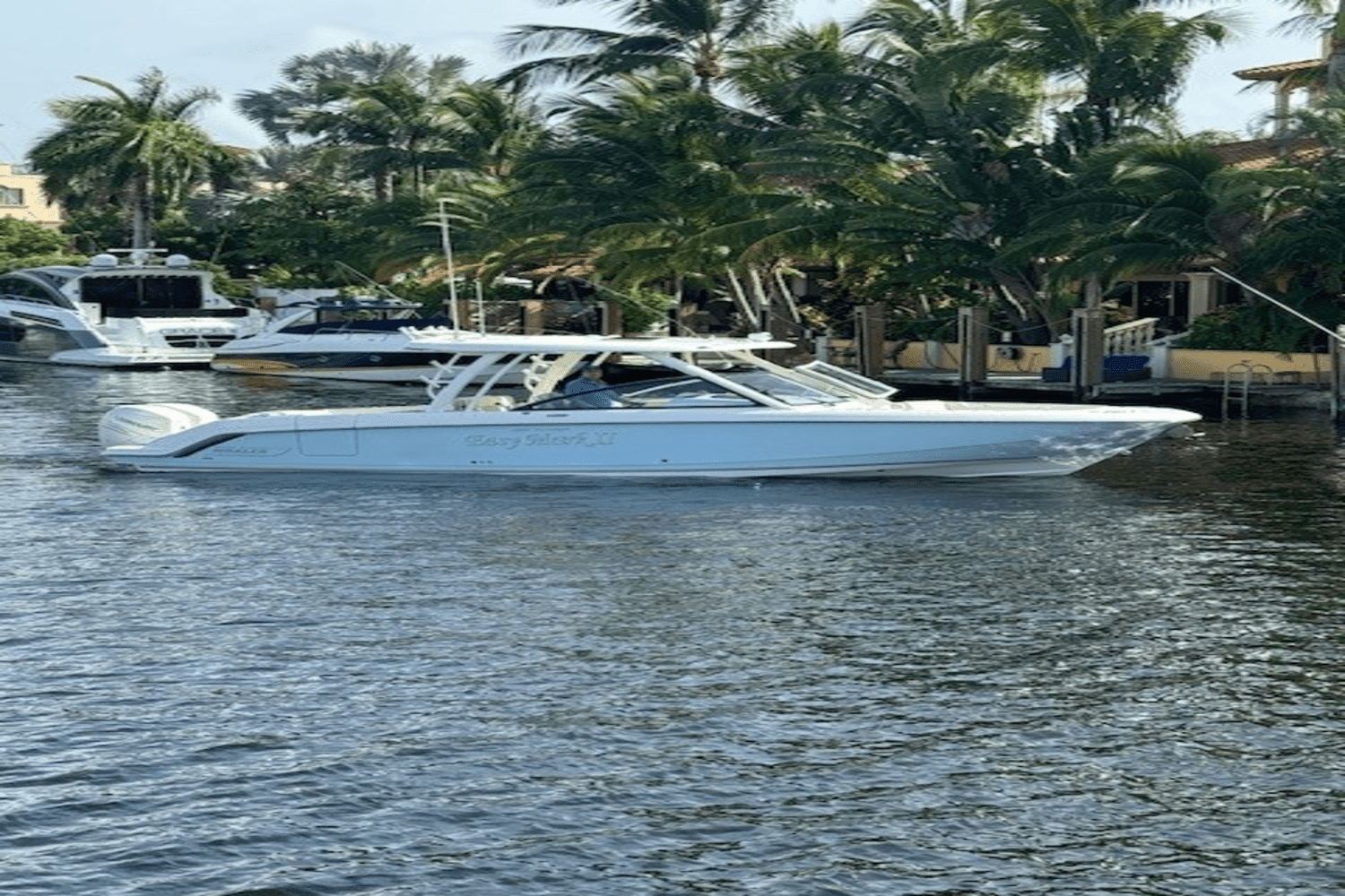 2018 Boston Whaler 32 VANTAGE Image Thumbnail #1