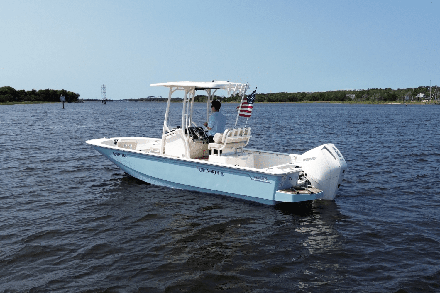 2024 Boston Whaler 210 MONTAUK Image Thumbnail #3