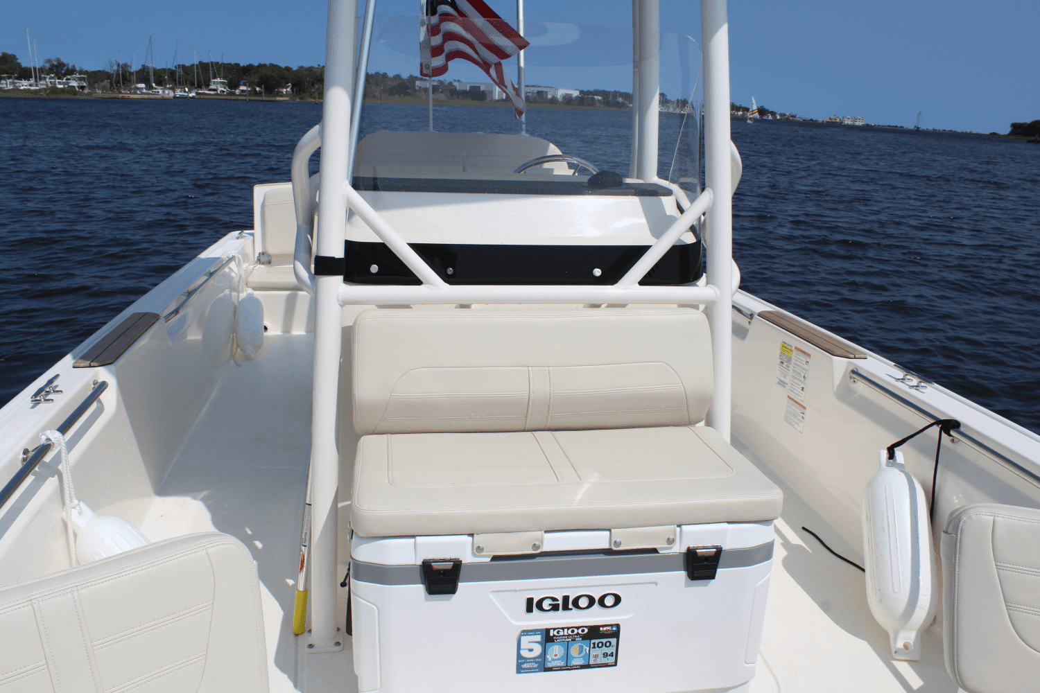 2024 Boston Whaler 210 MONTAUK Image Thumbnail #17