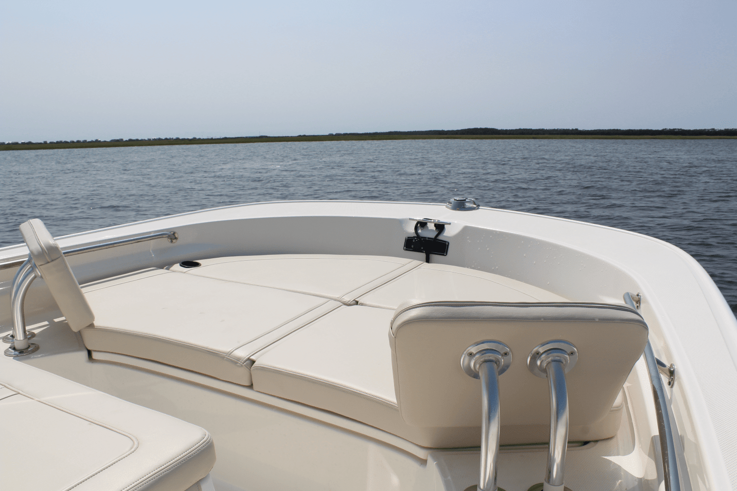 2024 Boston Whaler 210 MONTAUK Image Thumbnail #15