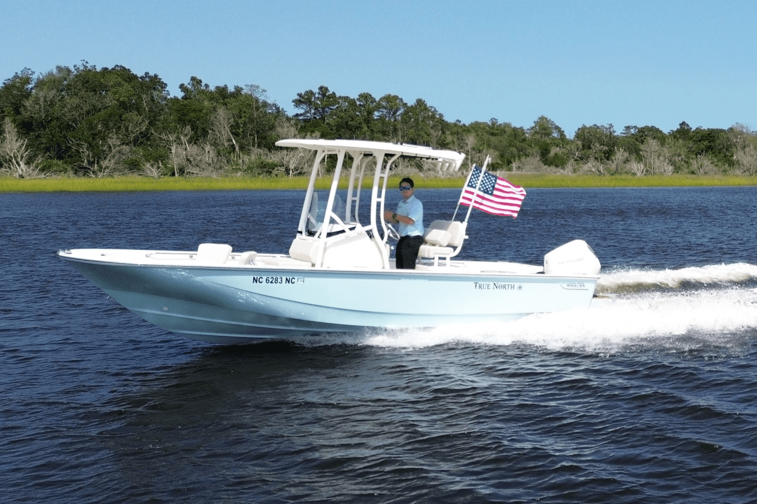 2024 Boston Whaler 210 MONTAUK Image Thumbnail #9