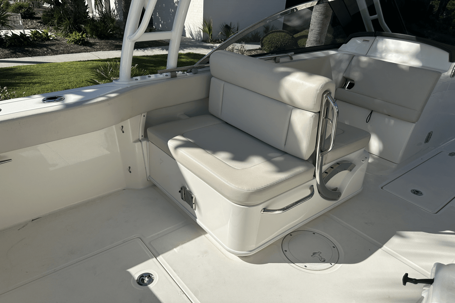 2016 Boston Whaler 230 VANTAGE Image Thumbnail #16