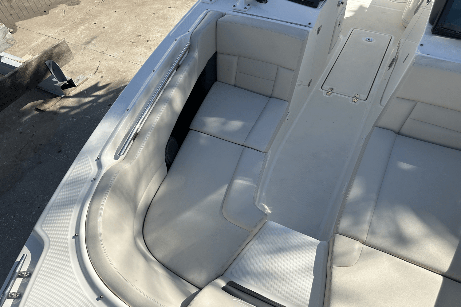 2016 Boston Whaler 230 VANTAGE Image Thumbnail #28