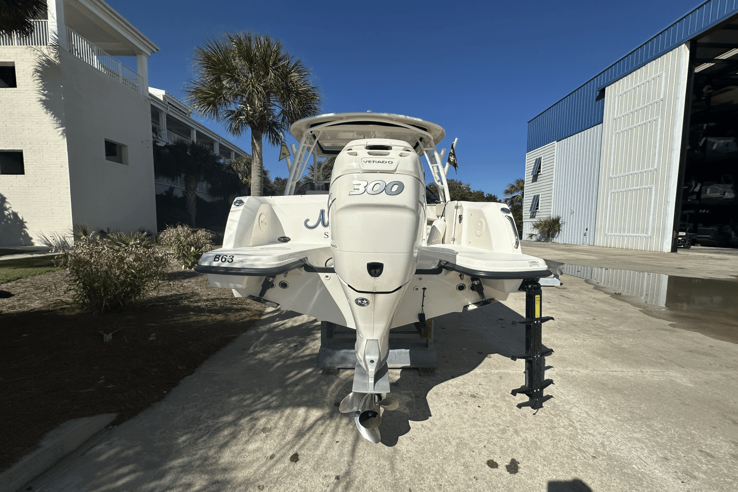 2016 Boston Whaler 230 VANTAGE Image Thumbnail #2