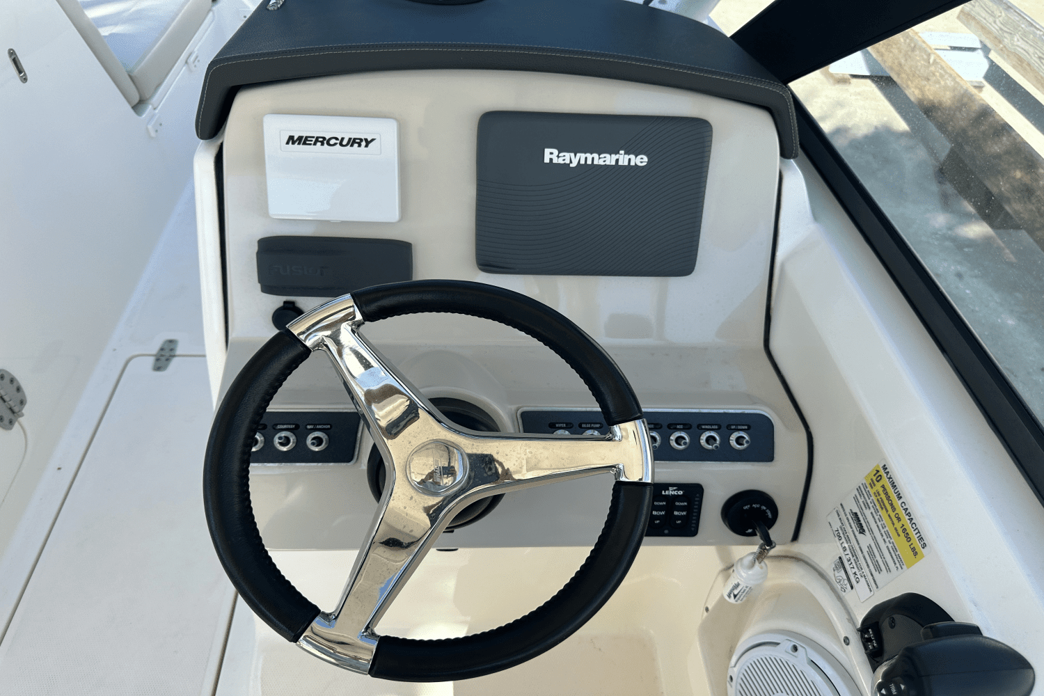 2016 Boston Whaler 230 VANTAGE Image Thumbnail #13