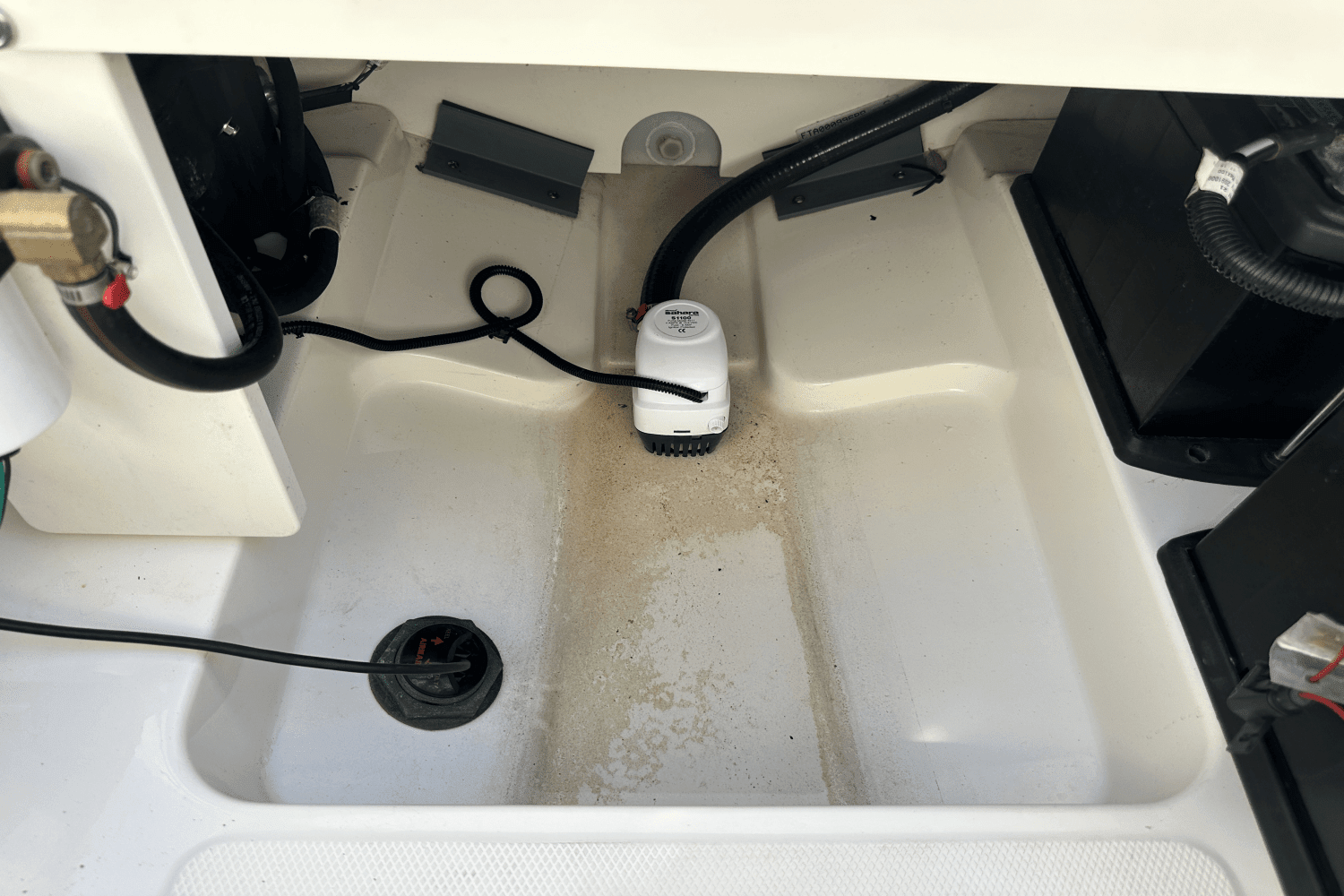 2016 Boston Whaler 230 VANTAGE Image Thumbnail #33