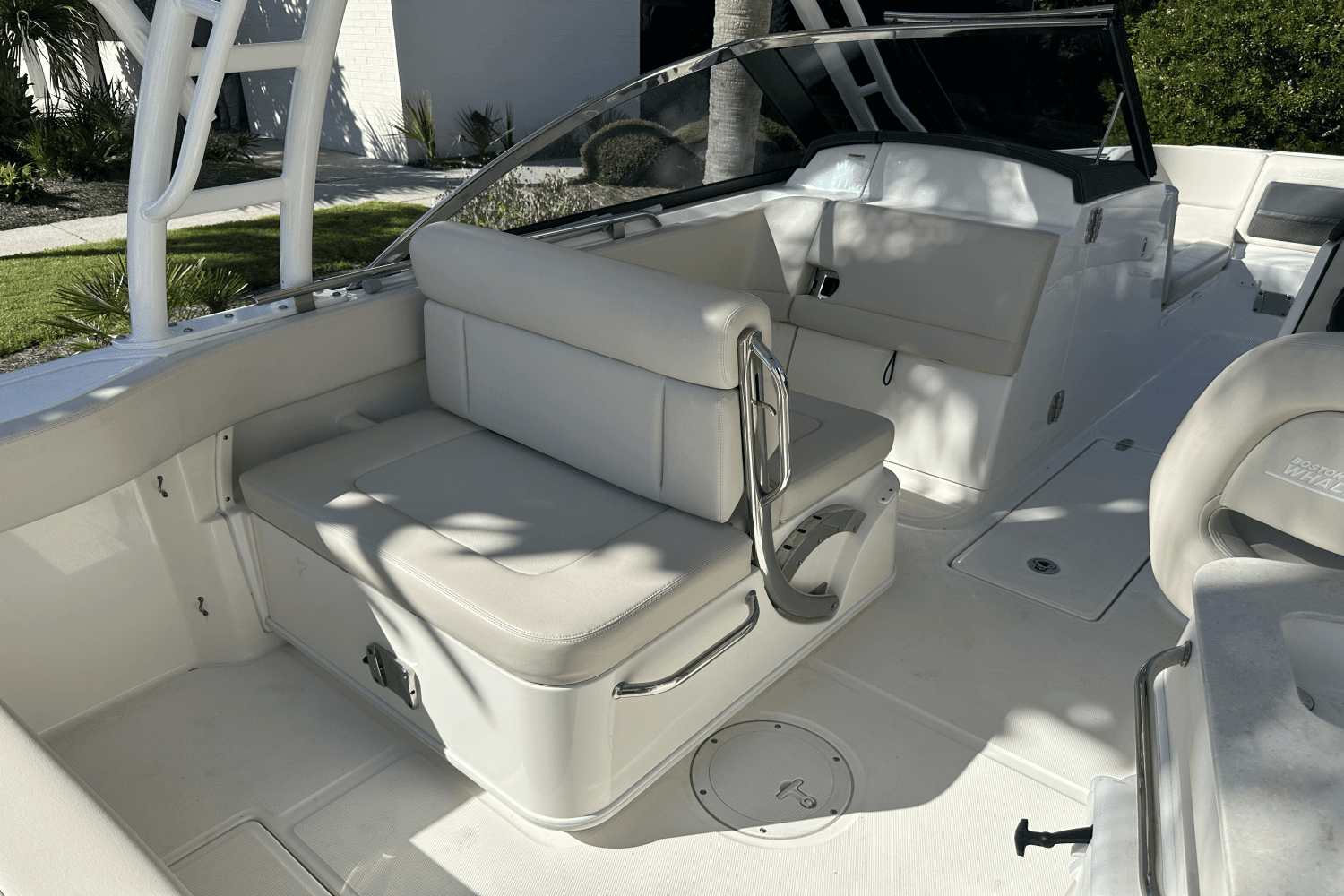 2016 Boston Whaler 230 VANTAGE Image Thumbnail #37