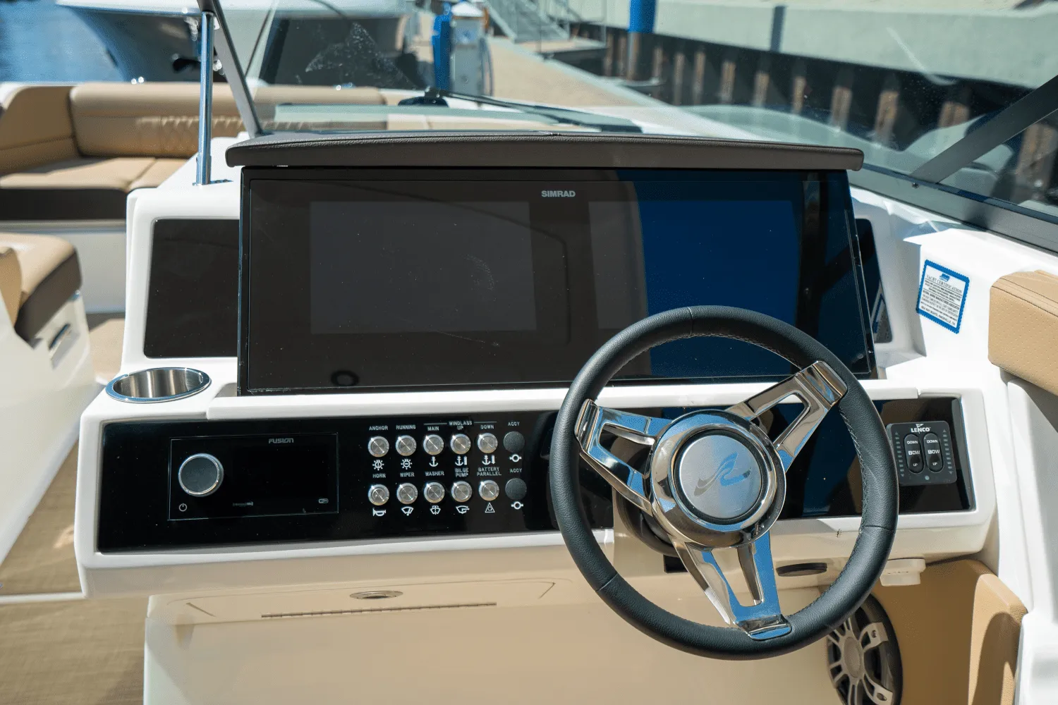 2025 Sea Ray SLX 350 Outboard Image Thumbnail #14