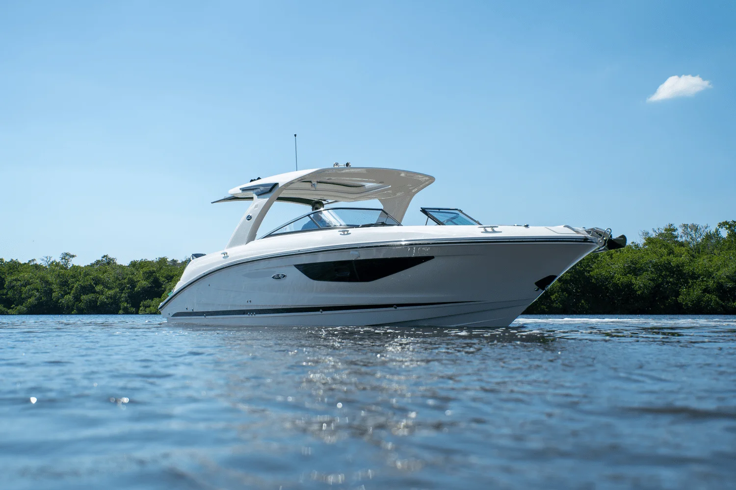 2025 Sea Ray SLX 350 Outboard Image Thumbnail #27