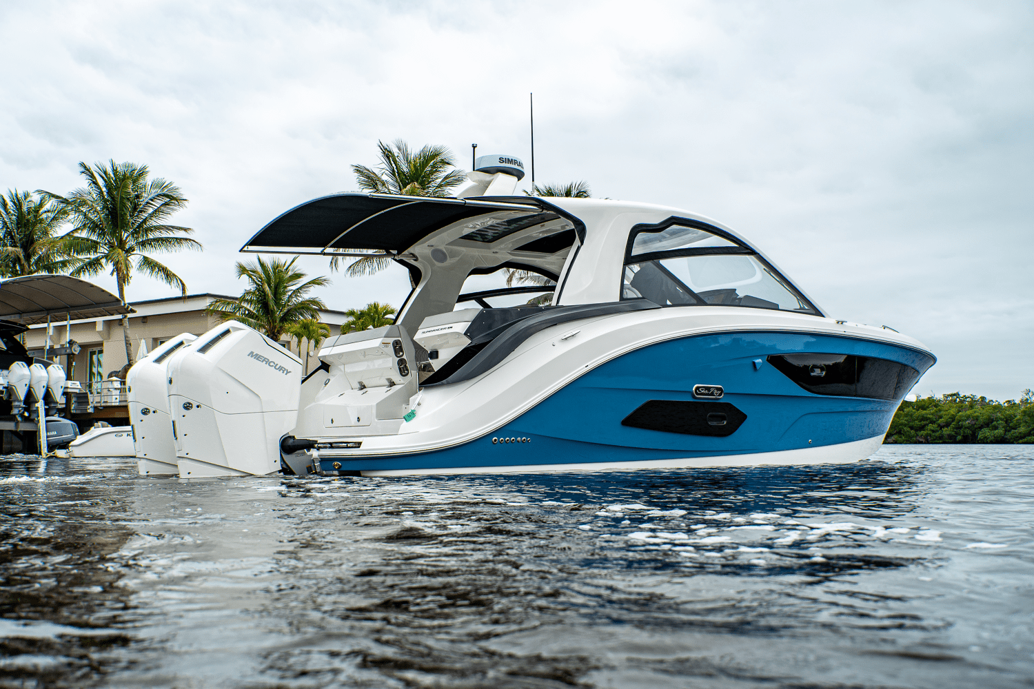 2025 Sea Ray Sundancer 370 Outboard Image Thumbnail #52