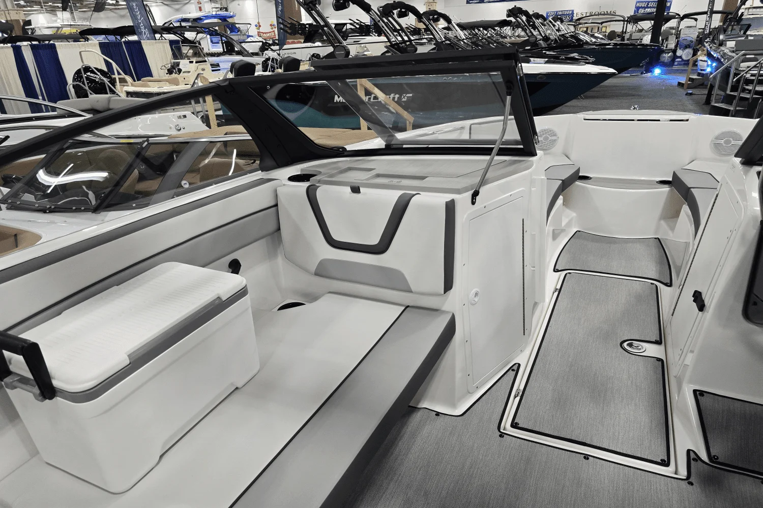 2025 Yamaha AR220 Image Thumbnail #9