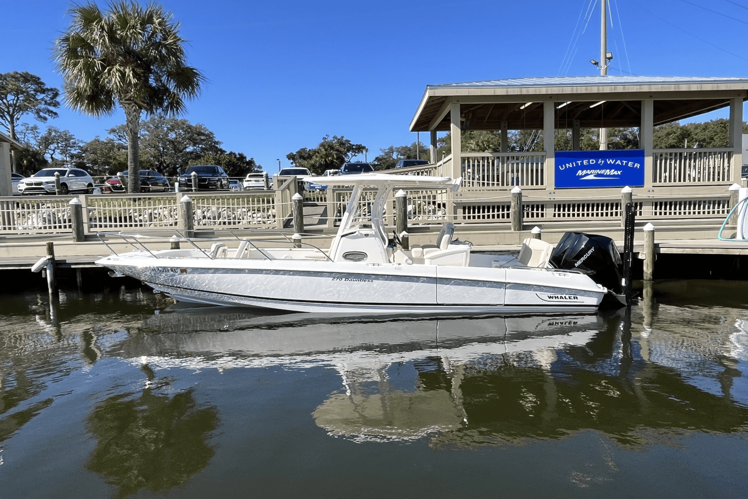 2018 Boston Whaler 270 DAUNTLESS Image Thumbnail #3