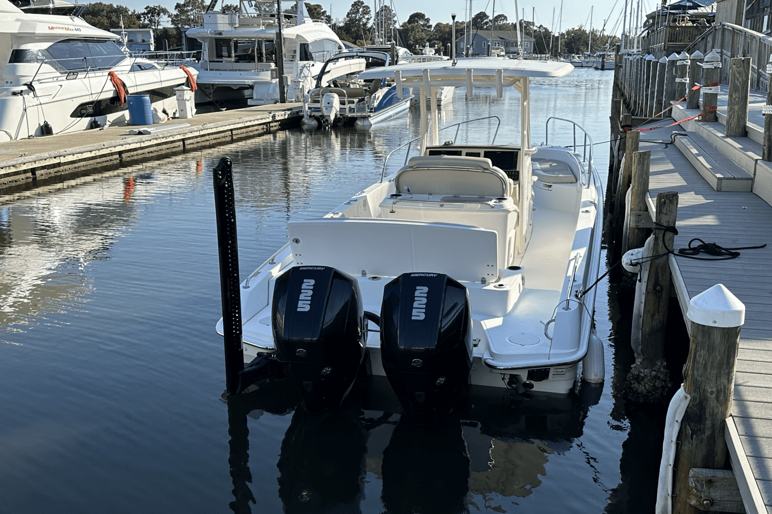 2018 Boston Whaler 270 DAUNTLESS Image Thumbnail #5