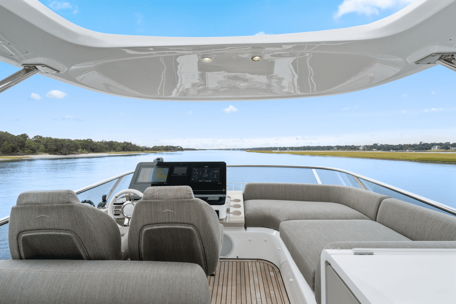 2022 Azimut
                                                             60 FLY Image Thumbnail #35