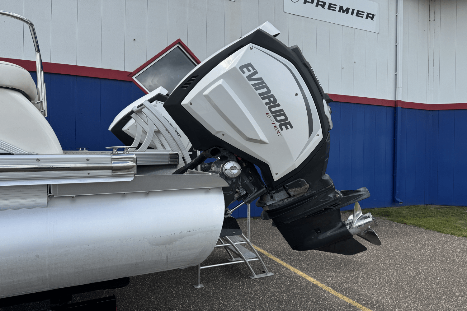 2019 Bennington 27QSBAX2-TWIN Image Thumbnail #7