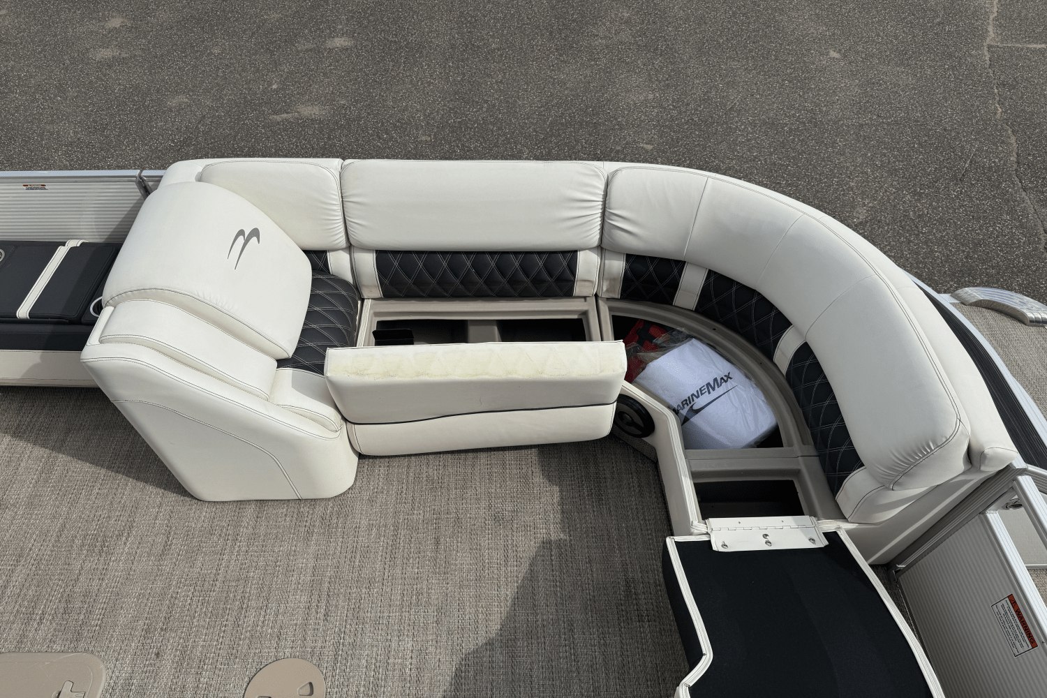 2019 Bennington 27QSBAX2-TWIN Image Thumbnail #38