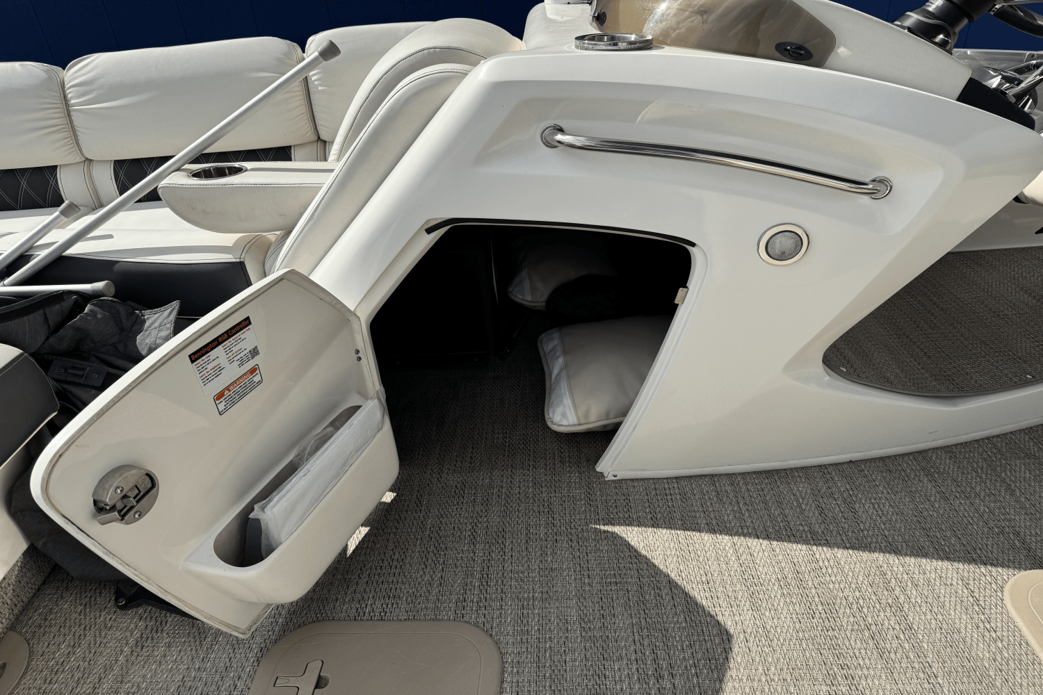 2019 Bennington 27QSBAX2-TWIN Image Thumbnail #31