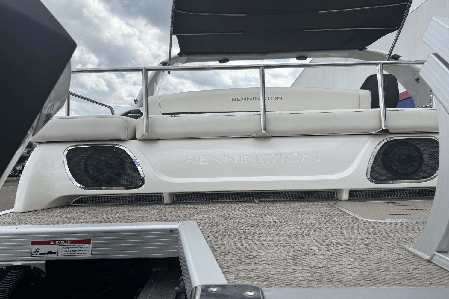 2019 Bennington 27QSBAX2-TWIN Image Thumbnail #9
