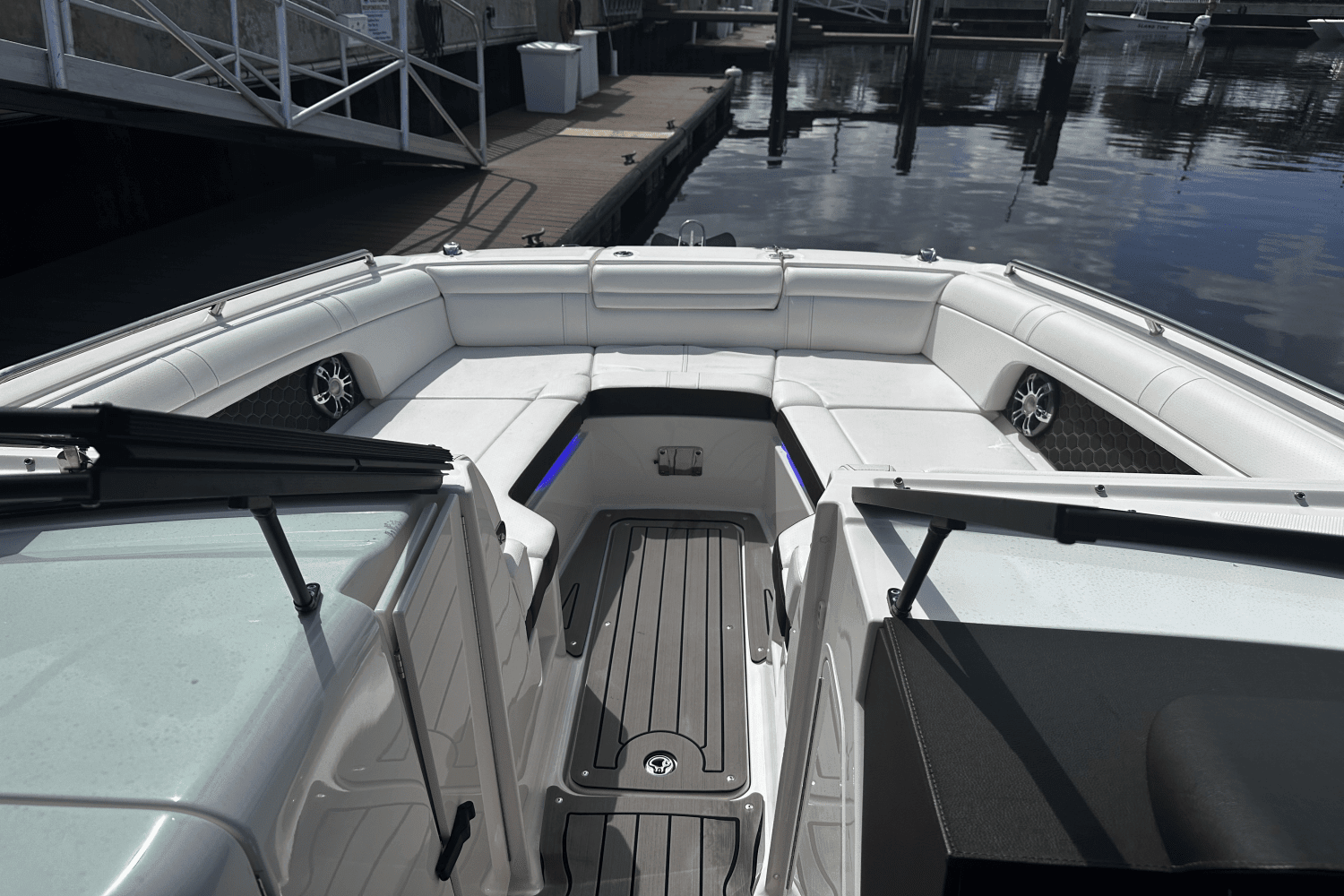 2022 Sea Ray 270SDX-OB Image Thumbnail #24