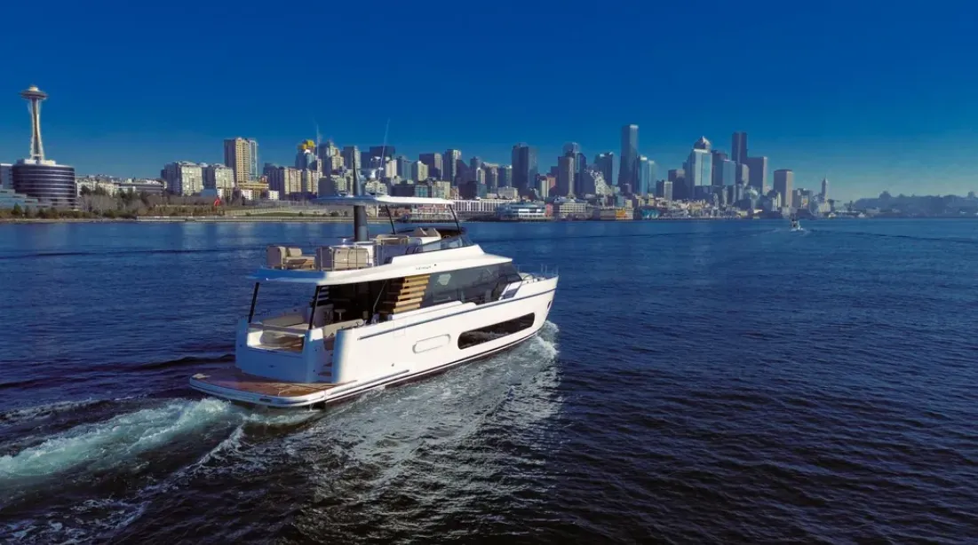 Thumbnail 3 for 2025 Azimut Magellano 60