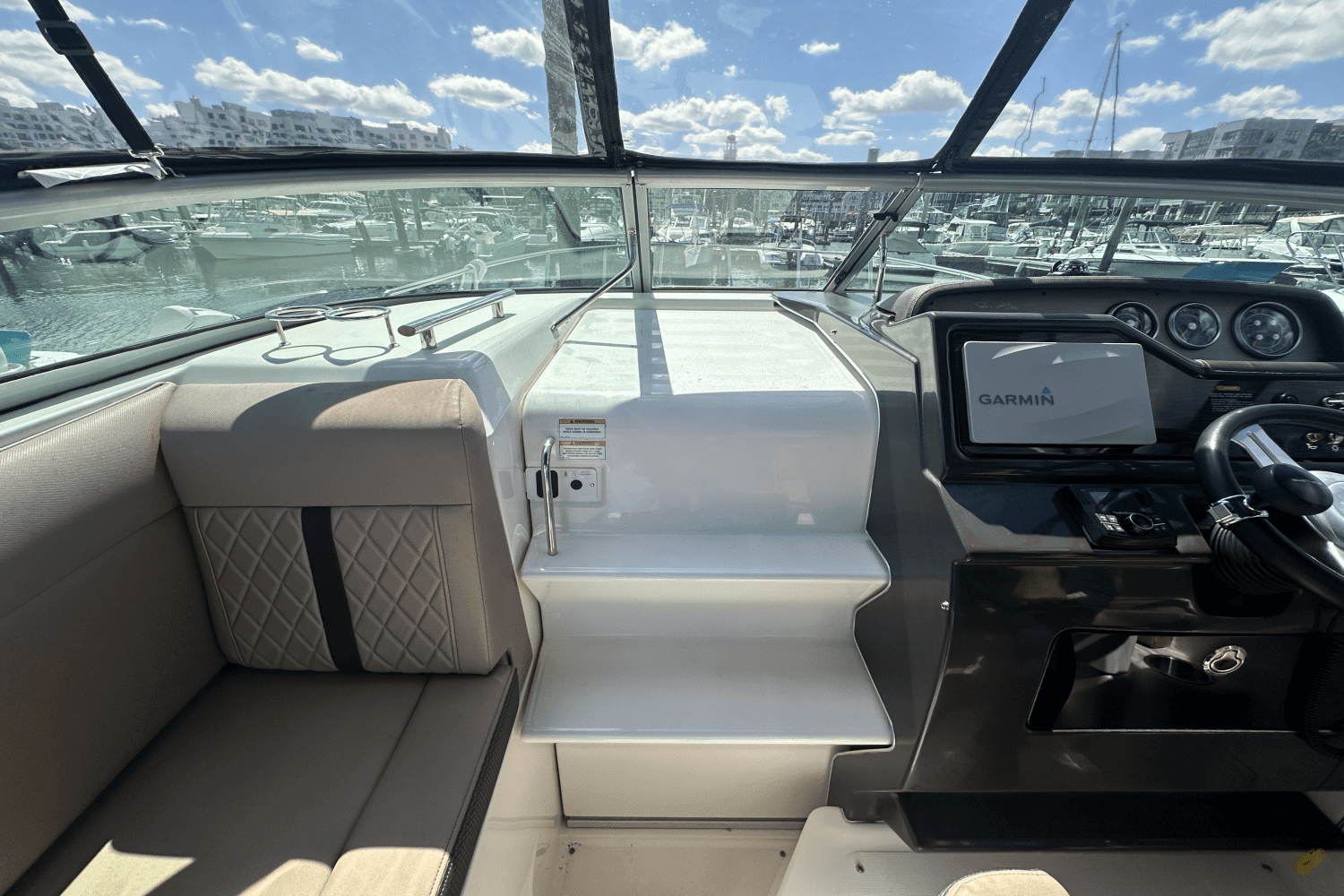 2017 Sea Ray 260 SUNDANCER Image Thumbnail #7