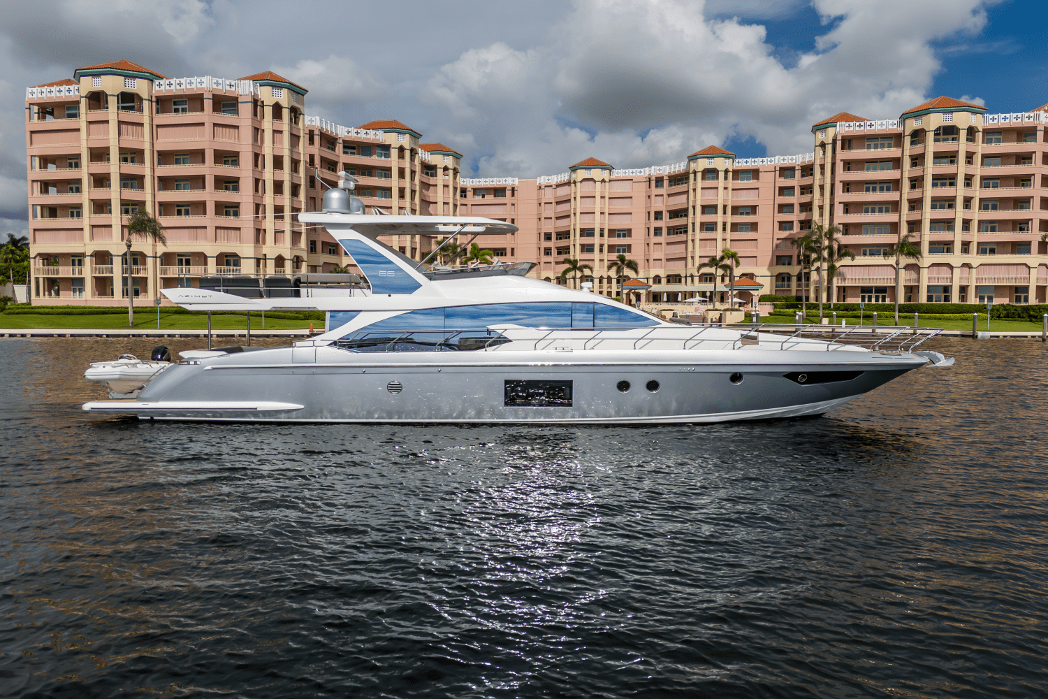 2019 Azimut
                                                             66 FLY Image Thumbnail #3