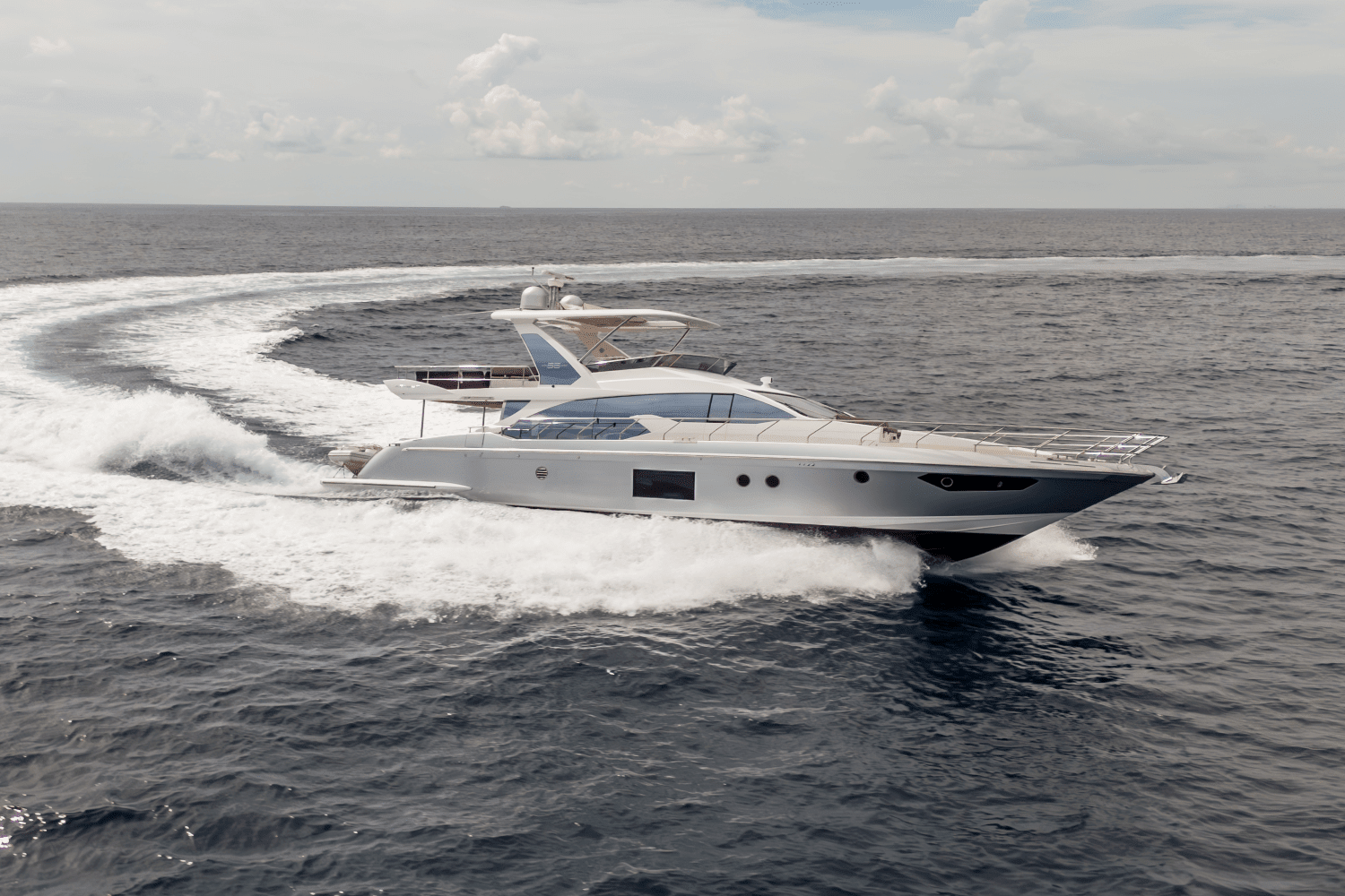 2019 Azimut
                                                             66 FLY Image Thumbnail #10