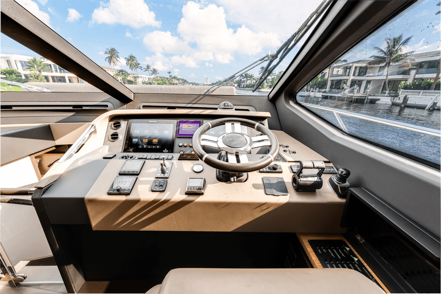 2019 Azimut
                                                             66 FLY Image Thumbnail #40