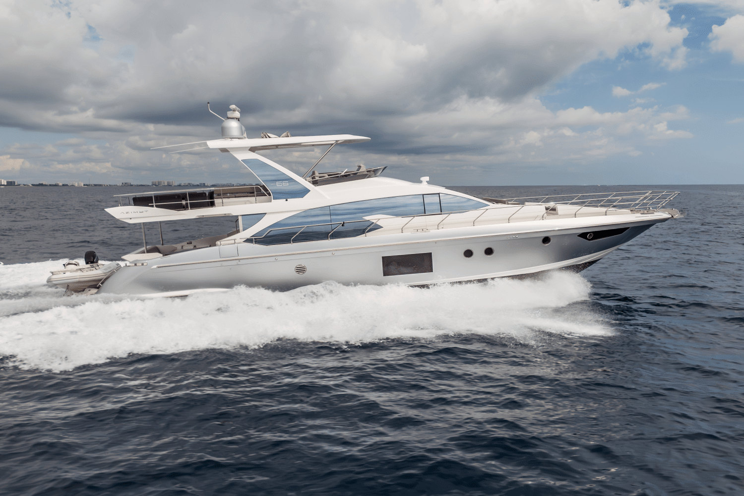 2019 Azimut
                                                             66 FLY Image Thumbnail #7