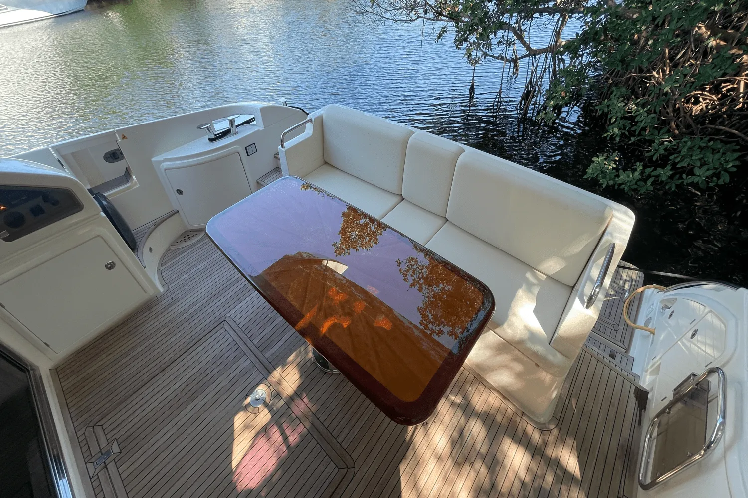 2012 Azimut 58 FLY Image Thumbnail #14