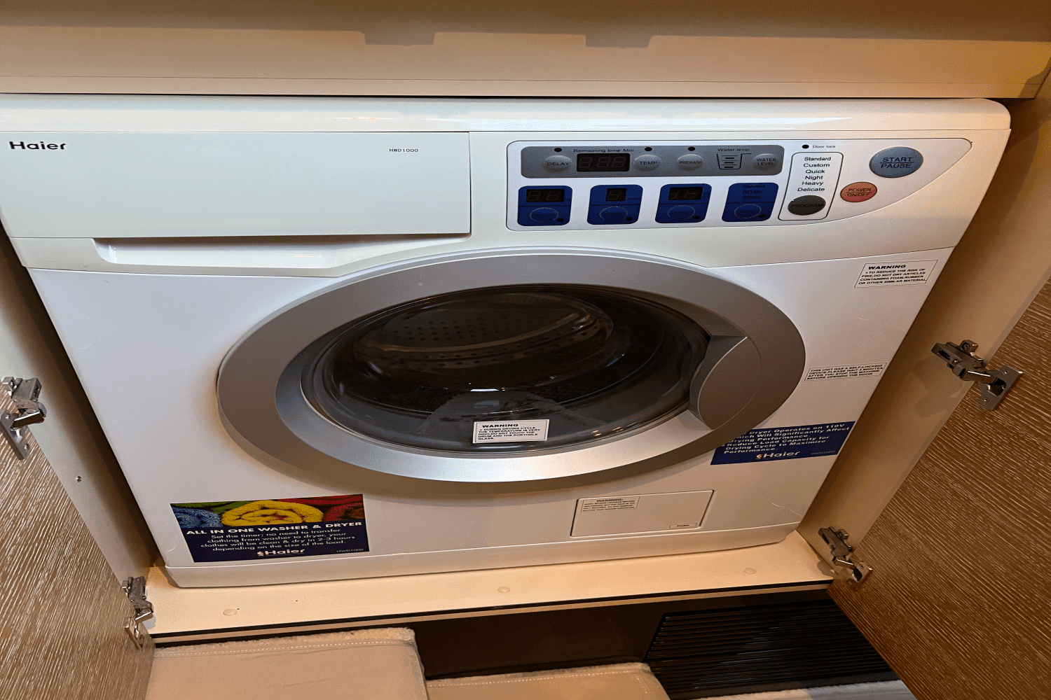 2012 Azimut 58 FLY Image Thumbnail #43