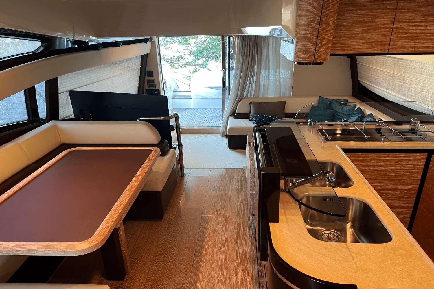 2012 Azimut 58 FLY Image Thumbnail #42